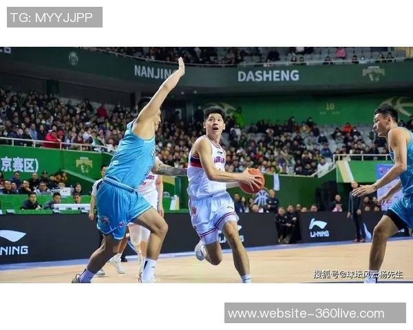 广东对阵同曦精彩视频直播全程回顾与赛后分析尽在此处