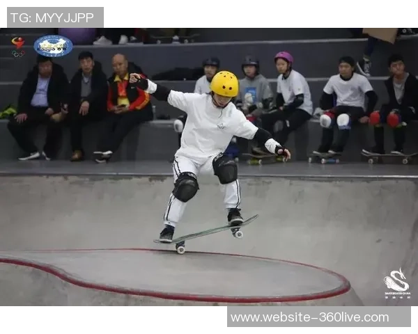 广州滑板队在全国滑板力量排行榜中荣获第六名展现出强劲实力与潜力 广州滑板队在全国滑板力量排行榜中荣获第六名展现出强劲实力与潜力